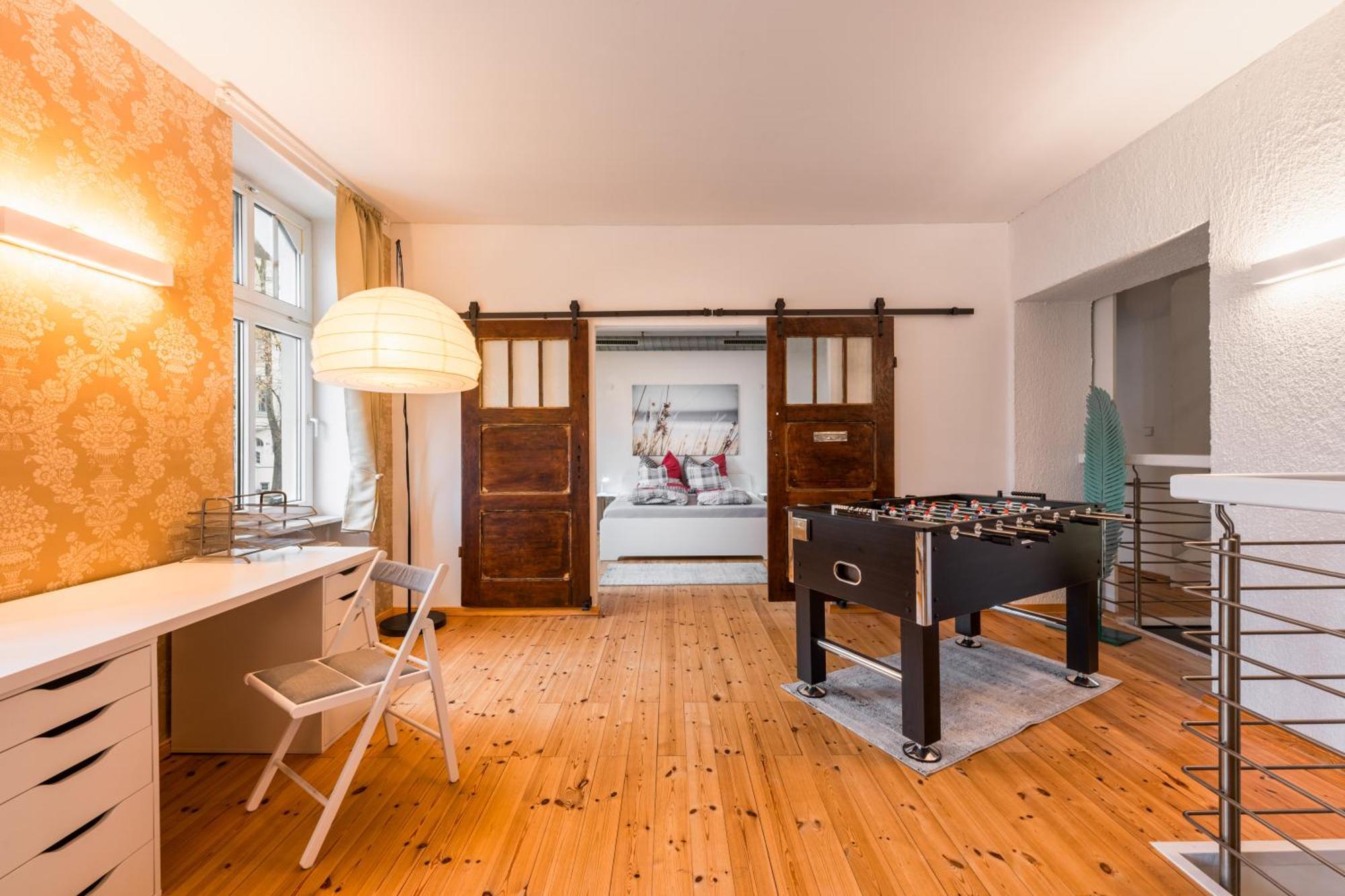 Exklusive Und Grosszuegige Wohnung 140 Qm In Magdeburg Top-Lage Mit Kicker Fuer Bis Zu 8 Personen Buitenkant foto