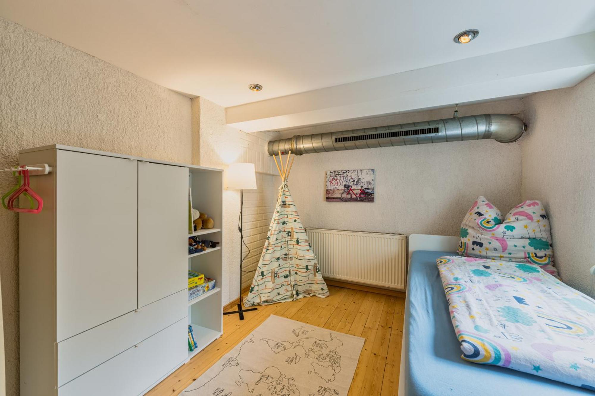 Exklusive Und Grosszuegige Wohnung 140 Qm In Magdeburg Top-Lage Mit Kicker Fuer Bis Zu 8 Personen Buitenkant foto